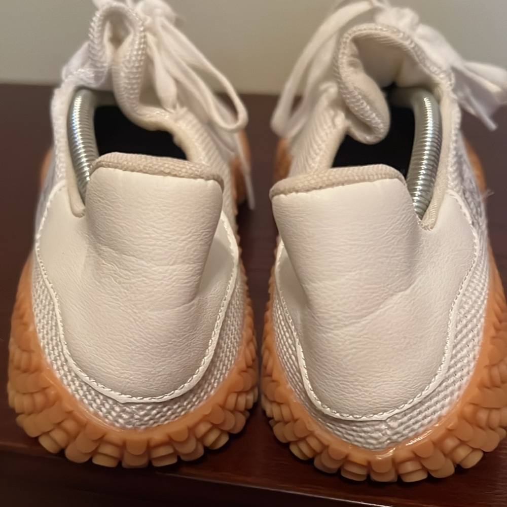 MENS SPRING AND SUMMER FLYNIT SHOE WHITE - Picture 2 of 4